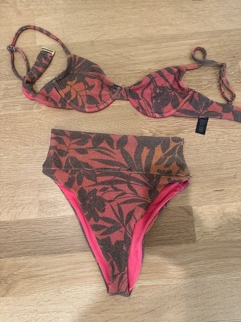 Beach Riot Bikini - Picture 1 of 2